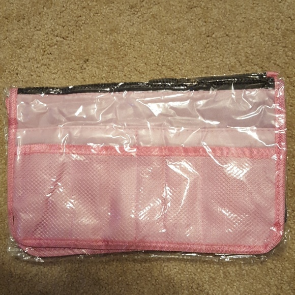 💥MUST BUNDLE💥!  New Pink Travel purse Organizer with zip pockets - Picture 7 of 7